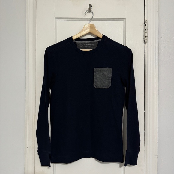 Banana Republic Men's Waffle Knit Pocket Henley | Size: S | Color: Navy - Picture 2 of 5